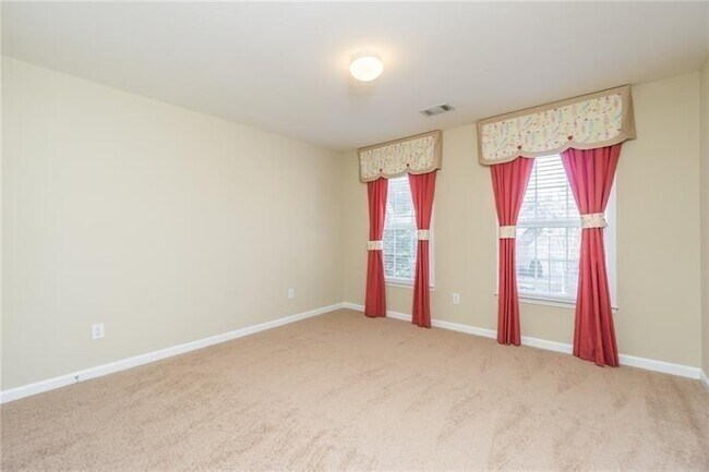 Building Photo - 4987 Rustic Canyon Dr