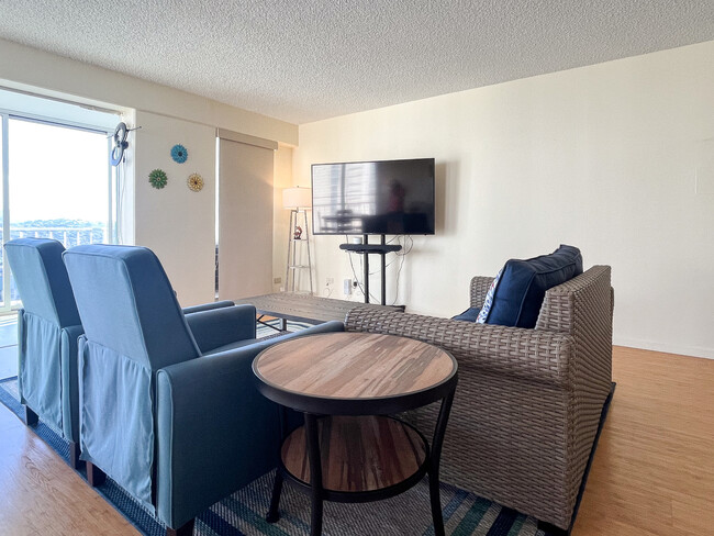 Living Area looking toward enclosed lanai - 2575 Kuhio Ave