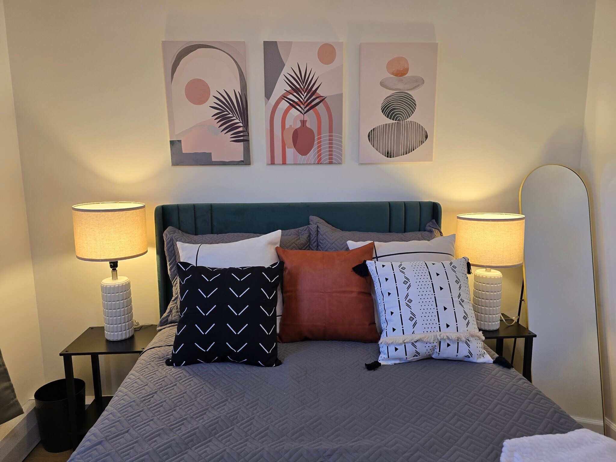 Building Photo - 396 Kaplan Ave