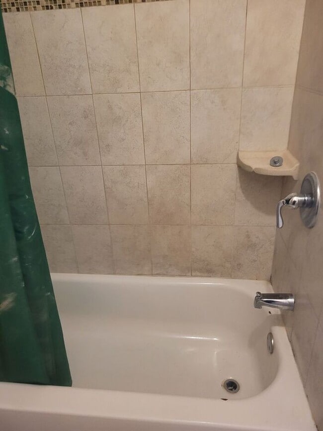 Building Photo - 91 S Munn Ave