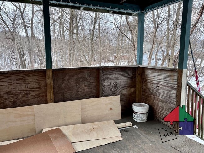 Building Photo - Cozy 3BR Cottage - Heat Included!