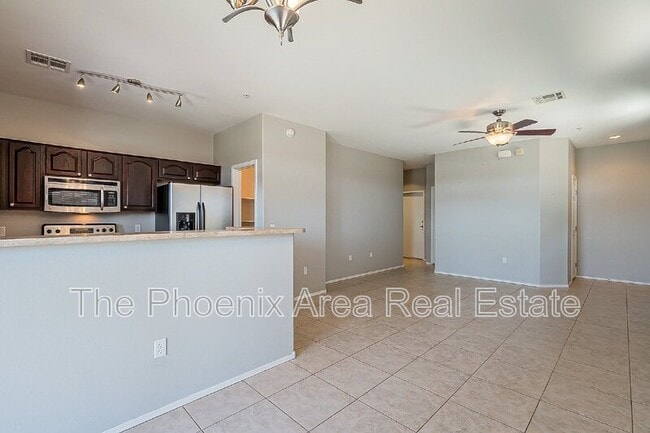 Building Photo - 1350 S Greenfield Rd