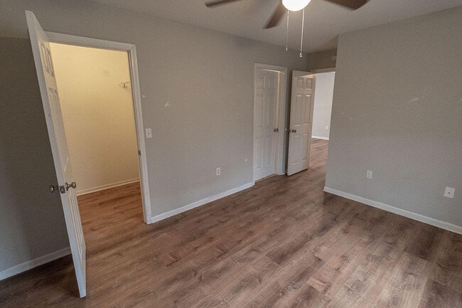 Building Photo - 1323 Godas Cir