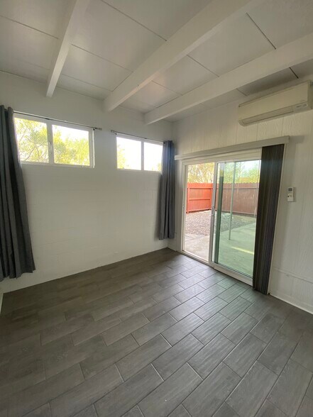 Building Photo - 12909 Cactus Dr