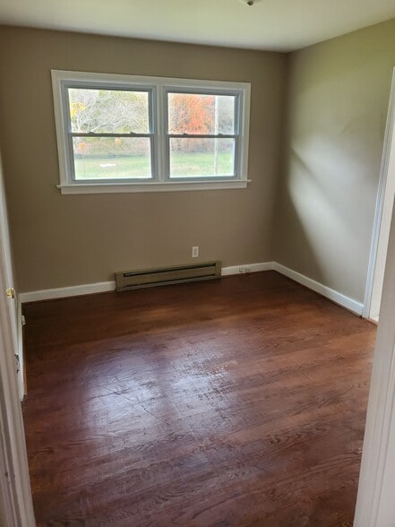 Dinning Room - 220 Milford Dr