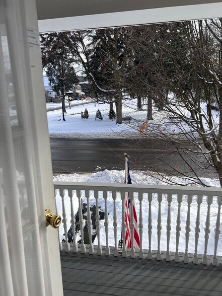 Building Photo - 48 Main W St