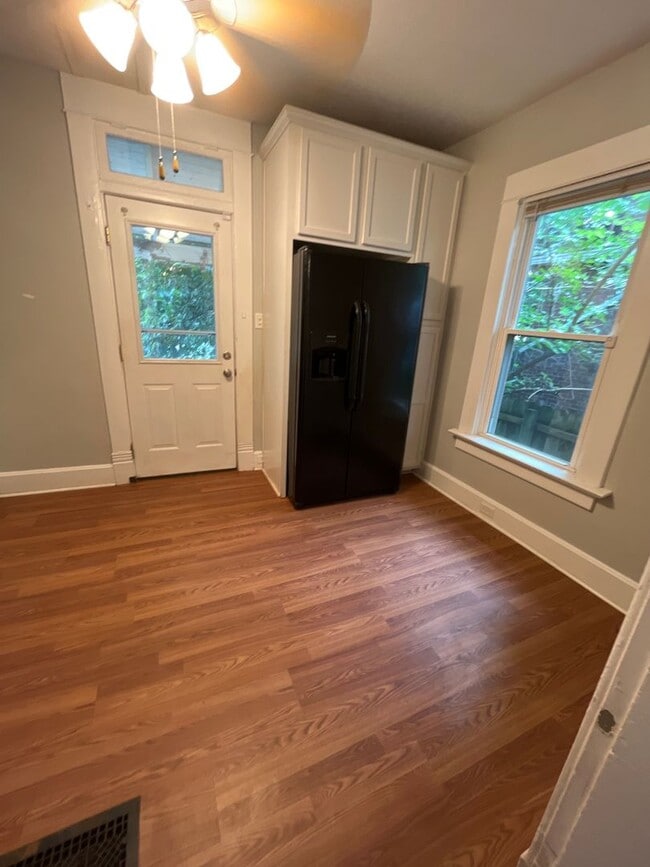 Building Photo - 337-339 Mithoff