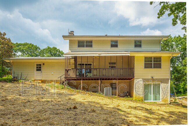 Building Photo - 508 Briar Park Ln
