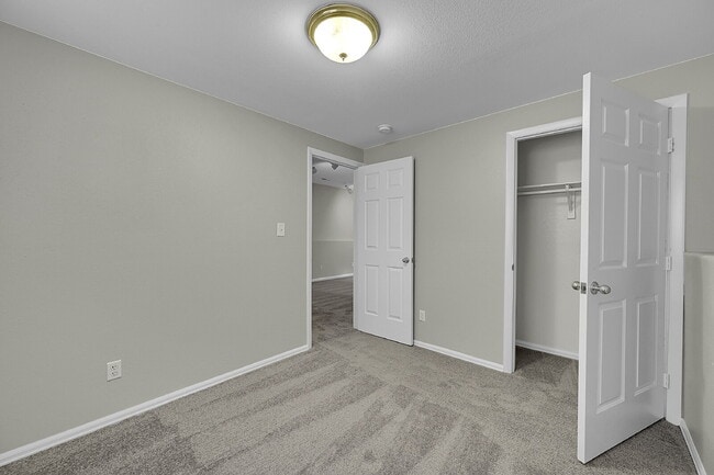 Building Photo - $2,795.00, 4 bed, 2.5 bath, located in Eng...