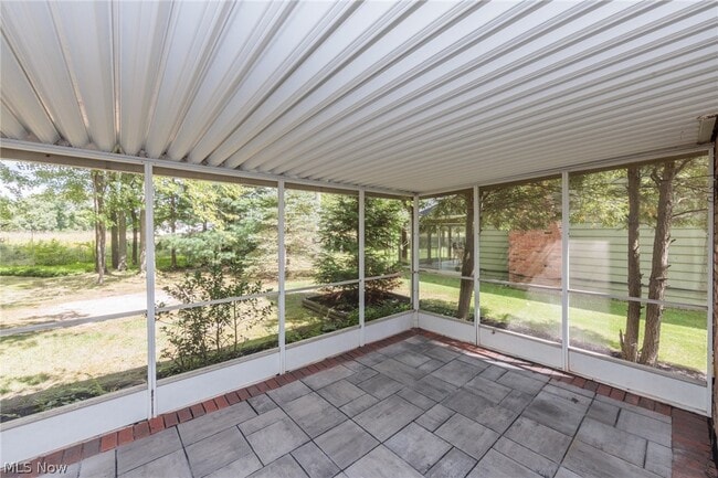 Building Photo - 33403 Cromwell Dr