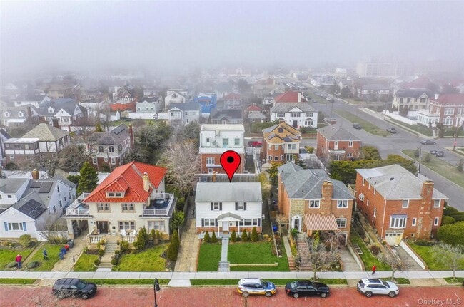 Building Photo - 311 W Penn St