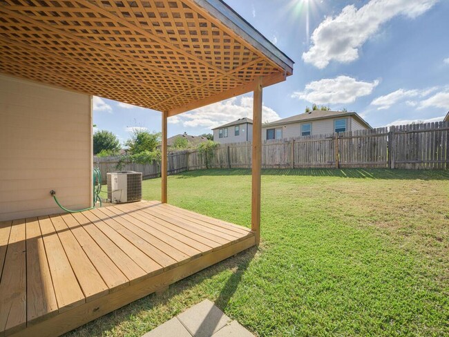 Building Photo - 251 Beech Dr