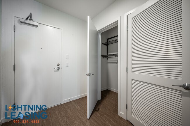 Building Photo - 11407 Chandler Blvd