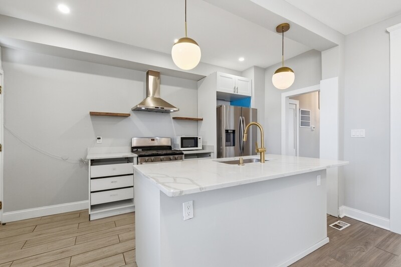 Building Photo - 1843 E 29th St