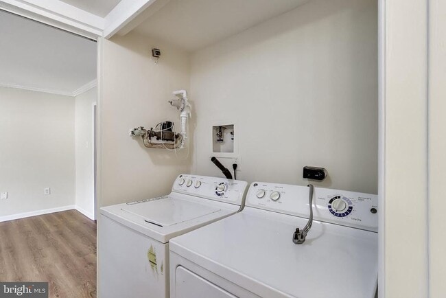 Building Photo - 9040 Centerway Rd