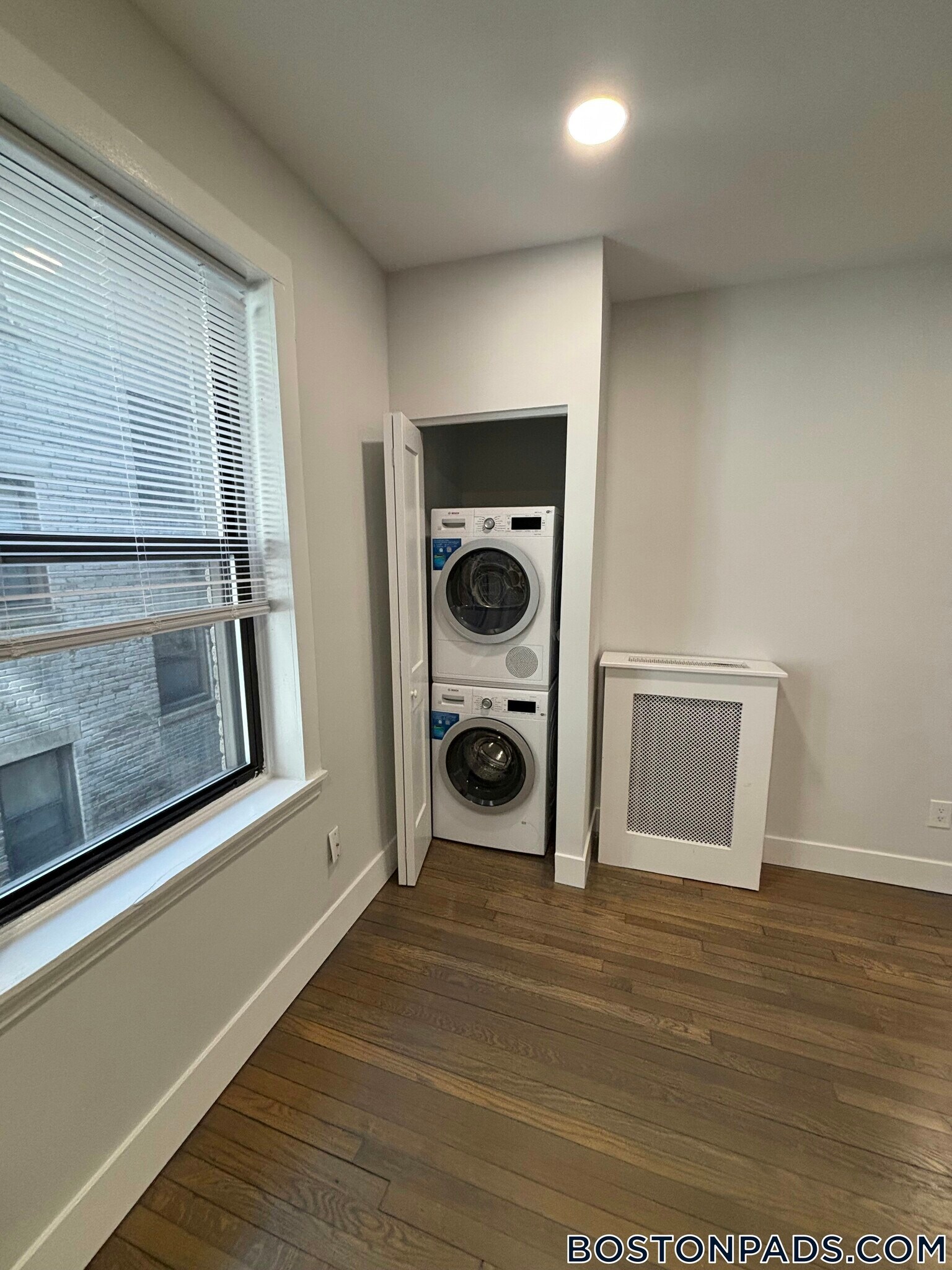 Building Photo - 19 Peterborough St