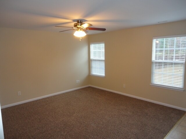 Building Photo - 3913 Tyler Bluff Ln