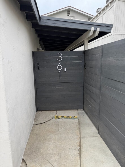 Building Photo - 361 Wisconsin Ave