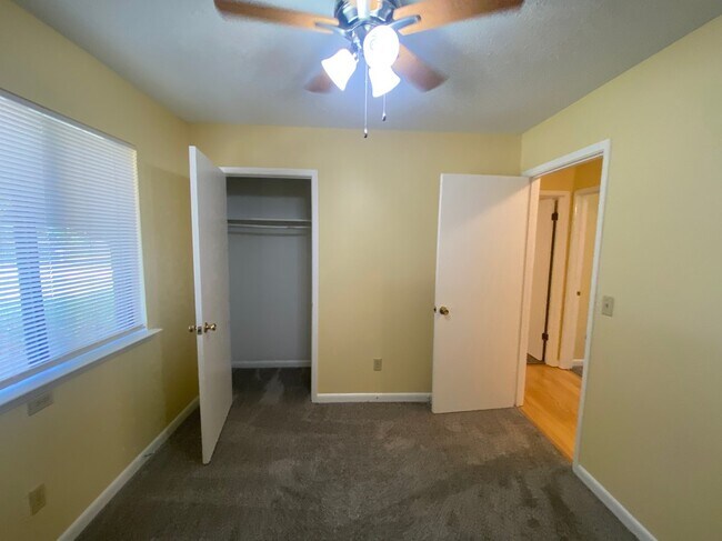 Building Photo - 3235 Auburn Pkwy