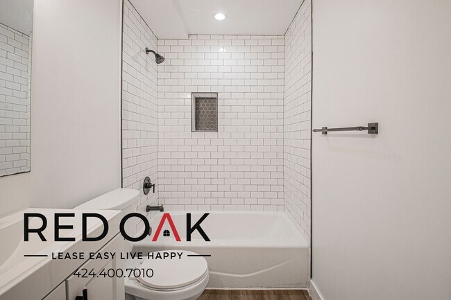 Building Photo - 240 N Van Ness Ave