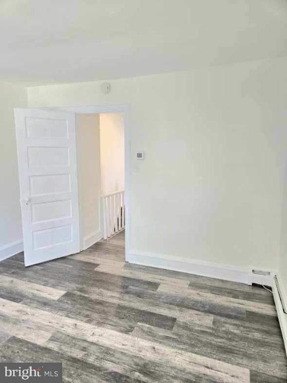 Building Photo - 825 Maple Ave