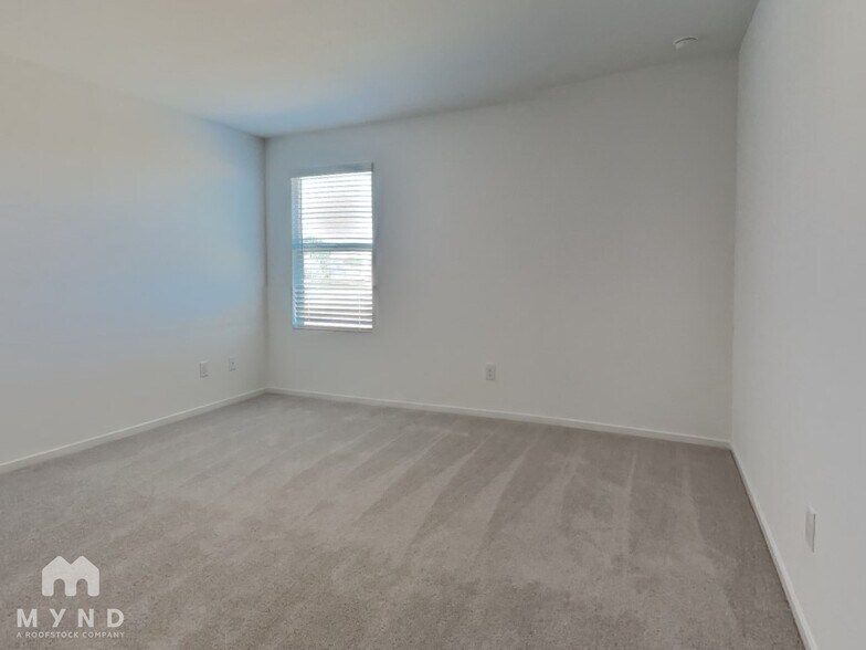 Building Photo - 302 Gadwall Ave