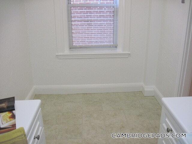 Building Photo - 26 Chauncy St