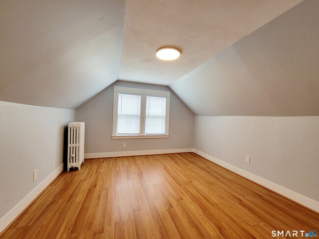 Building Photo - 475 Prospect St