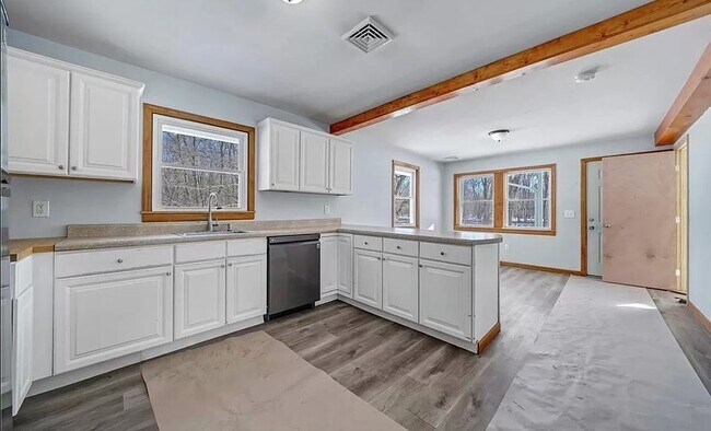 Building Photo - 204 Stony Ford Rd