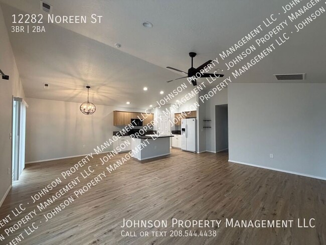 Building Photo - 12282 Noreen St