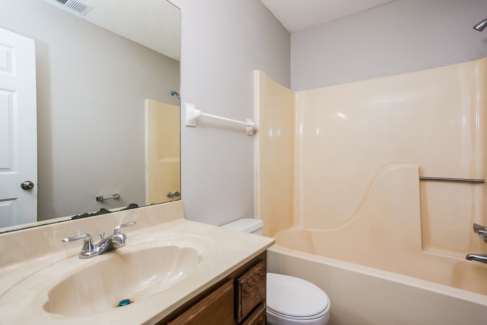 Building Photo - 4295 Rosswood Dr