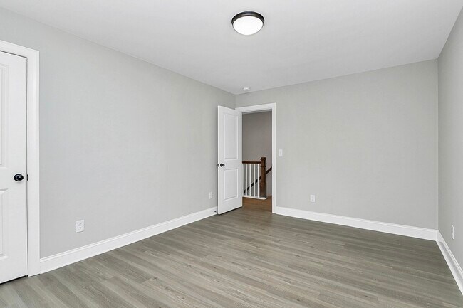 Building Photo - 2732 Catalina Ave