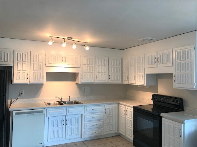 Building Photo - 14429 N 34th Pl