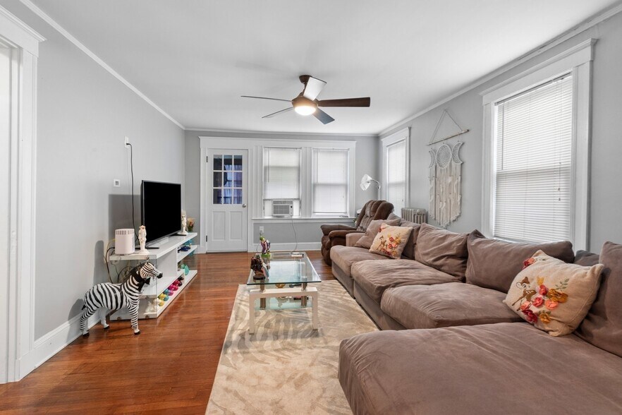 Building Photo - 62 Billings Ave