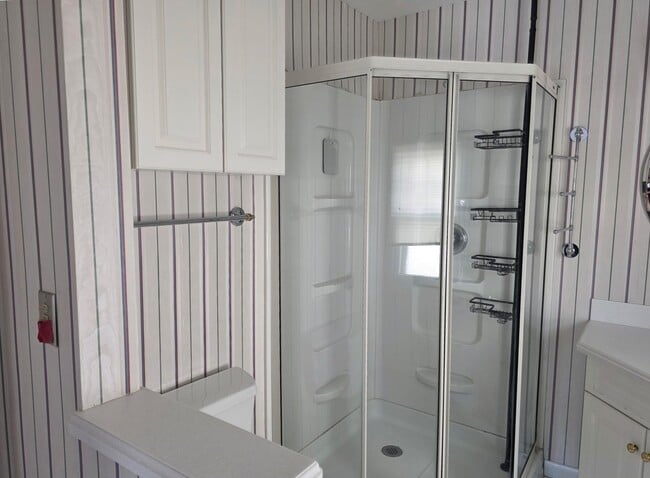 Building Photo - 23 Cedar Dr