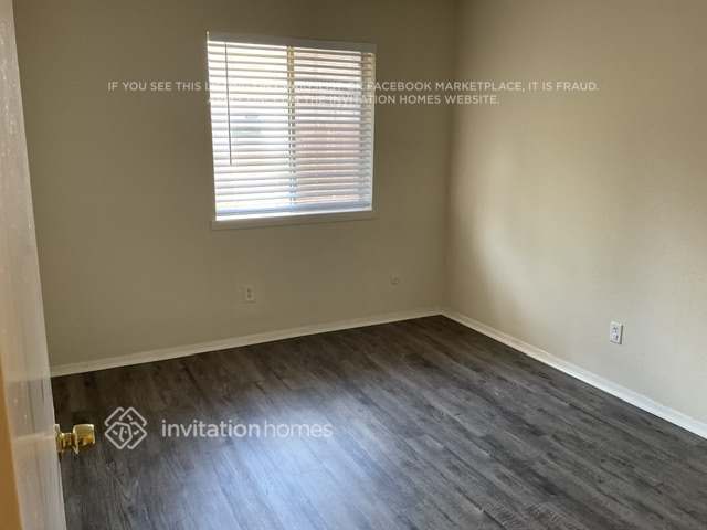 Building Photo - 2138 Wood River Rd