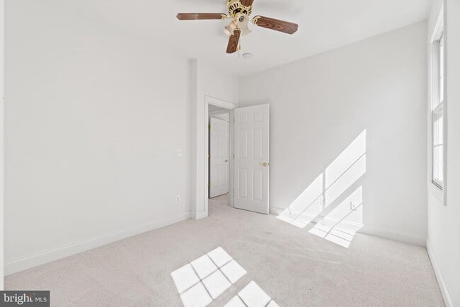 Building Photo - 13049 Taverner Loop