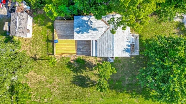 Building Photo - 317 Jessica St S