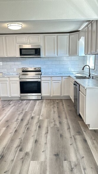 Building Photo - 4706 Sachse Rd