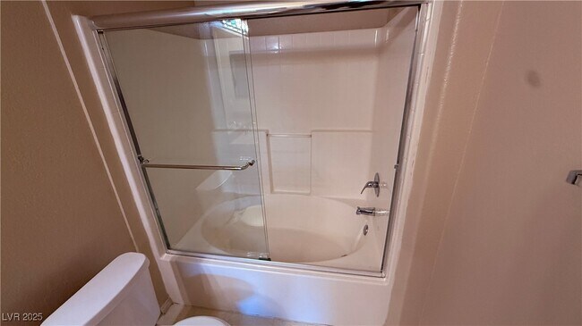 Building Photo - 10550 W Alexander Rd