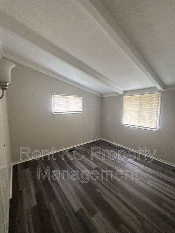 Building Photo - 6904 NW 78th St