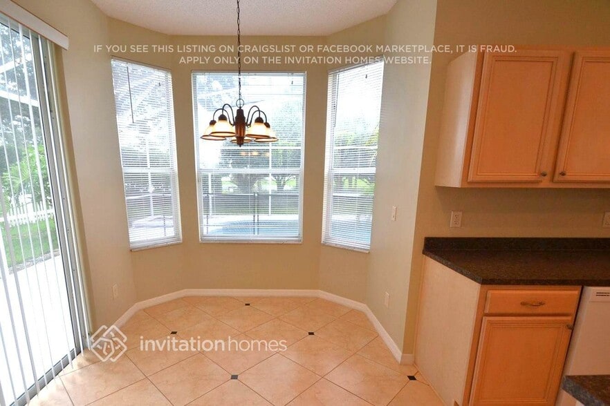 Building Photo - 901 Rosinia Ct