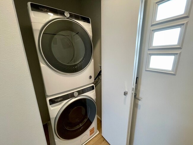 Building Photo - 2 Bedroom Townhome Available in BRAND NEW ...