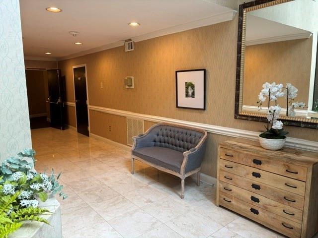 Building Photo - 24105 Plantation Dr NE
