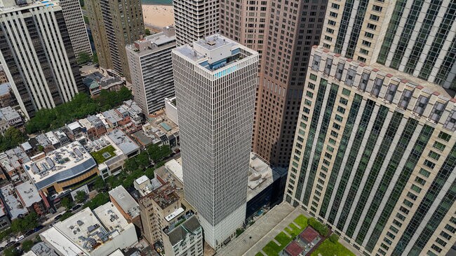 Building Photo - 100 E Walton St