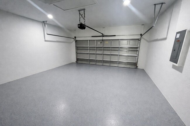 Building Photo - BRAND NEW MODERN SF HOME 3BD+den/2BA with GARAGE IN LEHIGH ACRES!