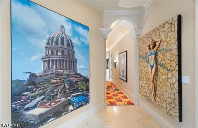 Building Photo - 550 21st Ave S