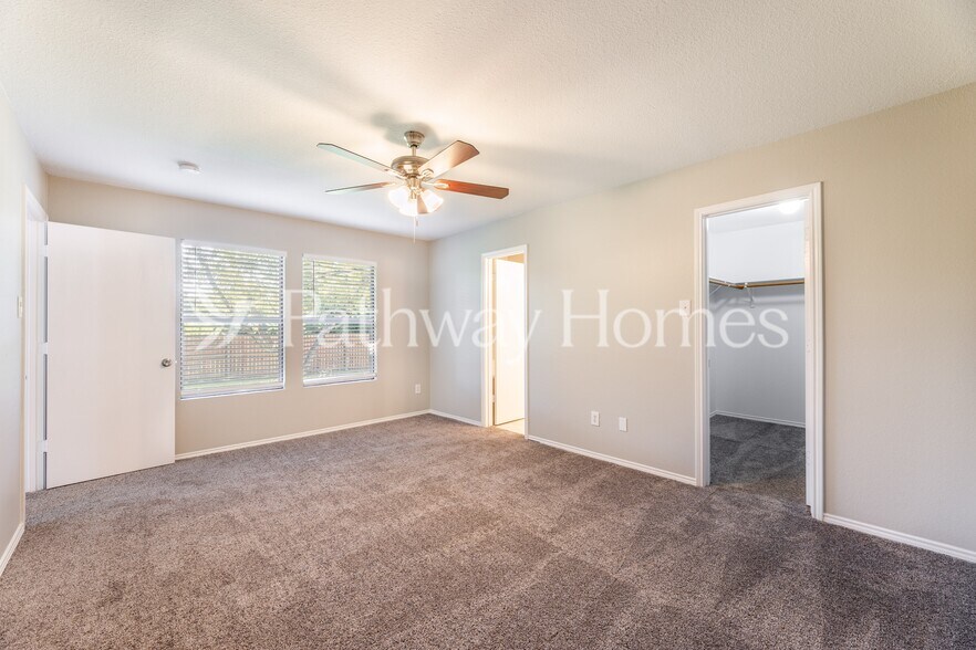 Building Photo - 1679 Chesterwood Dr