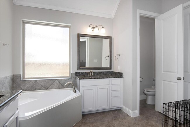 Building Photo - 28205 Bennett Pass Dr