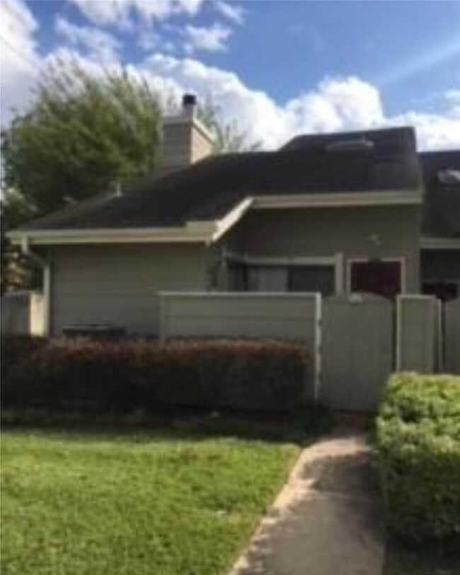 Building Photo - 7111 Brendam Ln